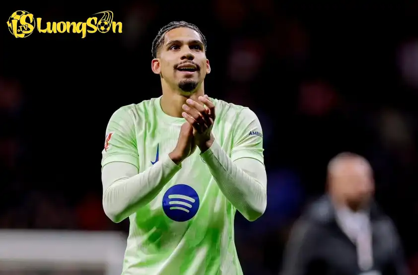 Barcelona sẽ cần Araujo và cả Pedri khỏe mạnh cho chiến dịch chinh phục Champions League năm nay. (Nguồn: Barca Universal)